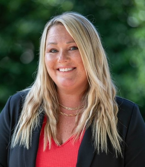 Ashley  Thompson Photo